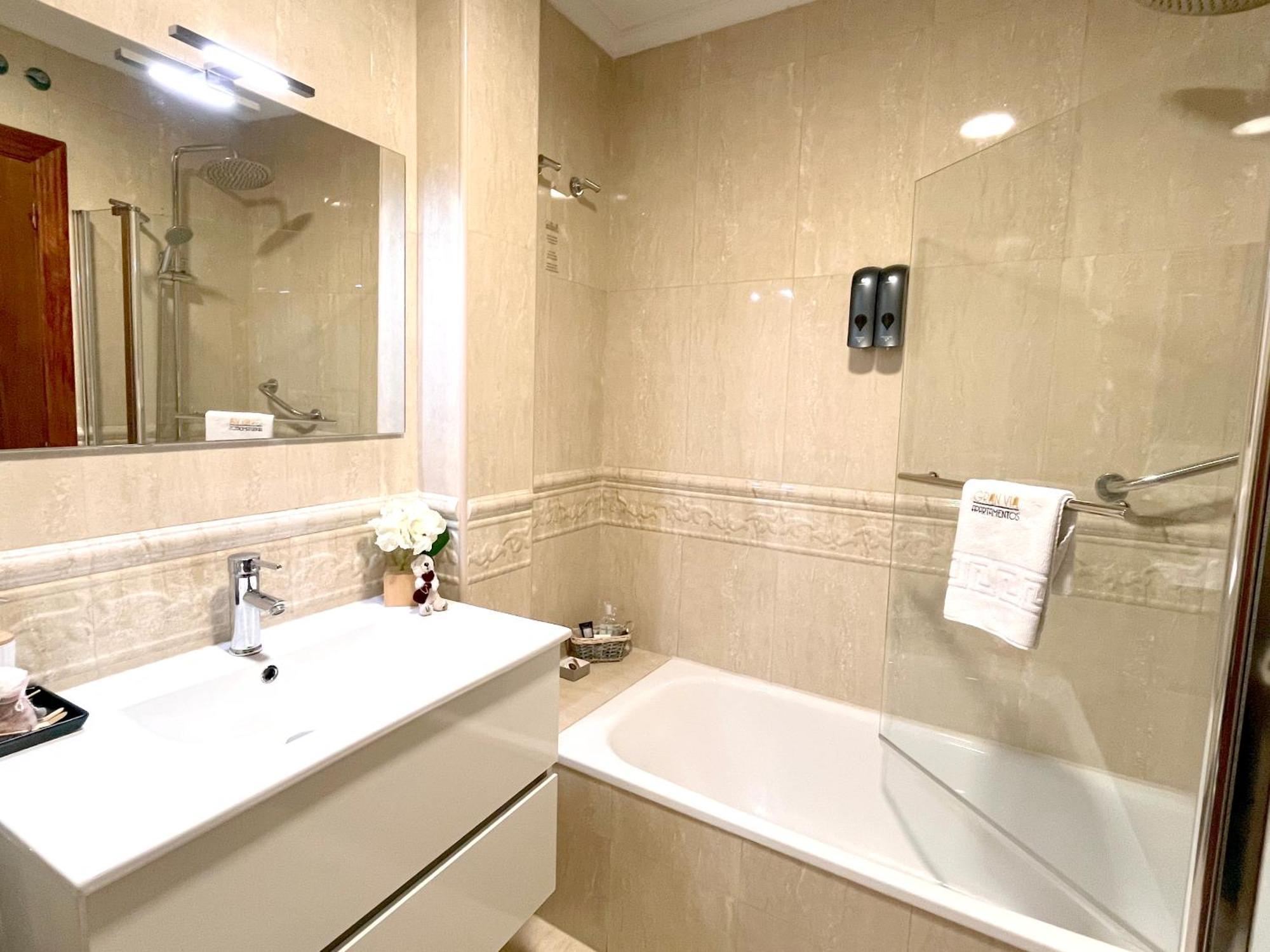 Apartamentos Gran Via Salamanca Kültér fotó