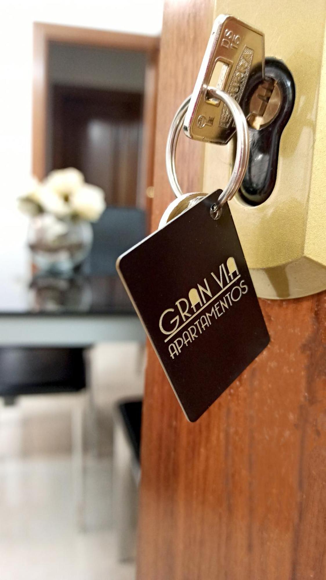 Apartamentos Gran Via Salamanca Kültér fotó